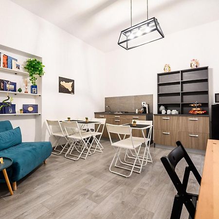 마르살라 Il Cortile Degli Artisti B&B 외부 사진